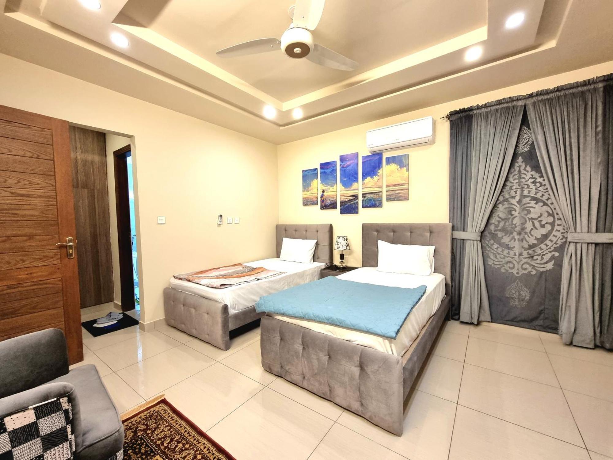 Executive 3 Bedrooms Apartment In Bahria Town Равалпинди Экстерьер фото