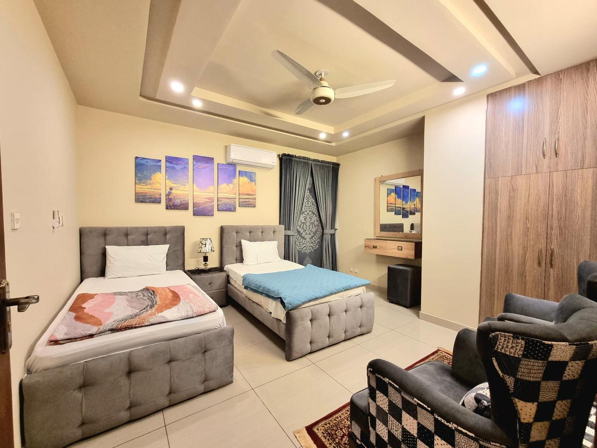 Executive 3 Bedrooms Apartment In Bahria Town Равалпинди Экстерьер фото